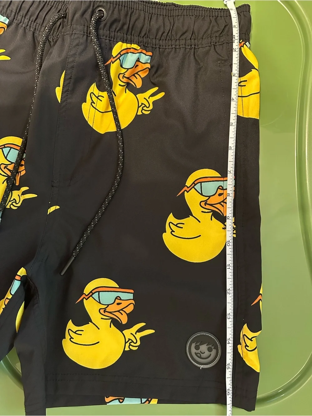 Neff Rubber Ducky Swim Trunks Shorts Black Yellow Duck Print Men’s Medium